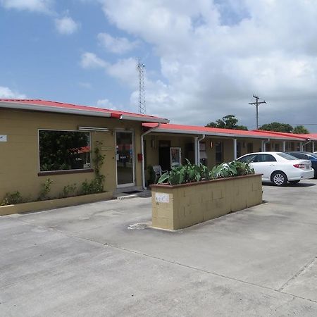 Travelers Inn Okeechobee Esterno foto