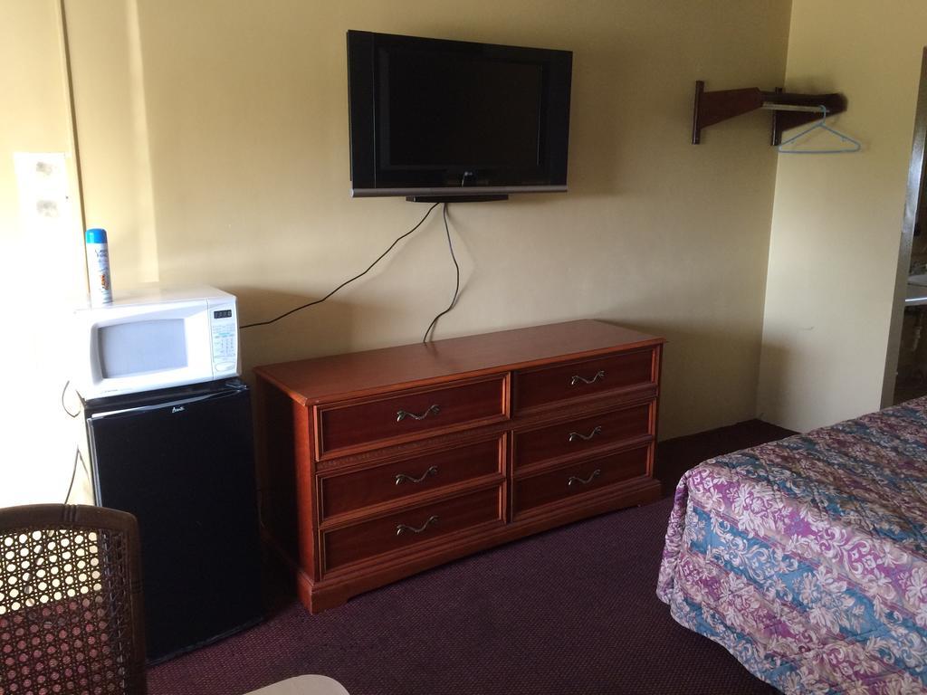 Travelers Inn Okeechobee Esterno foto